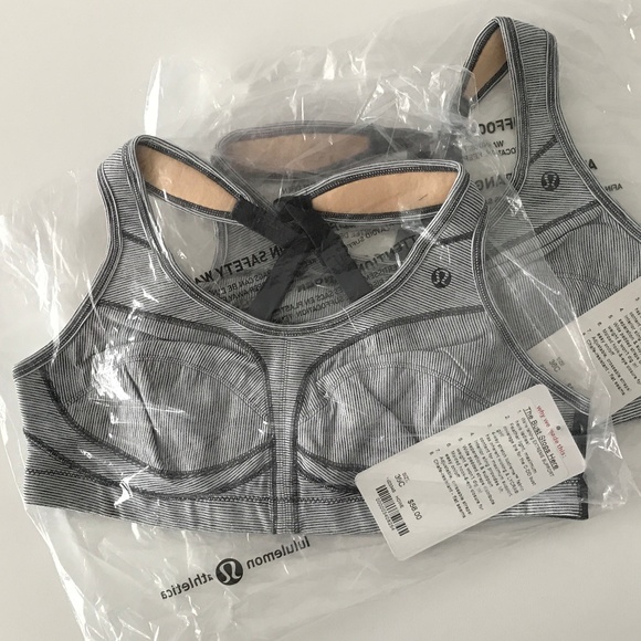 NWT Lululemon The Bust Stops Here 36C, black/white - Picture 4 of 4